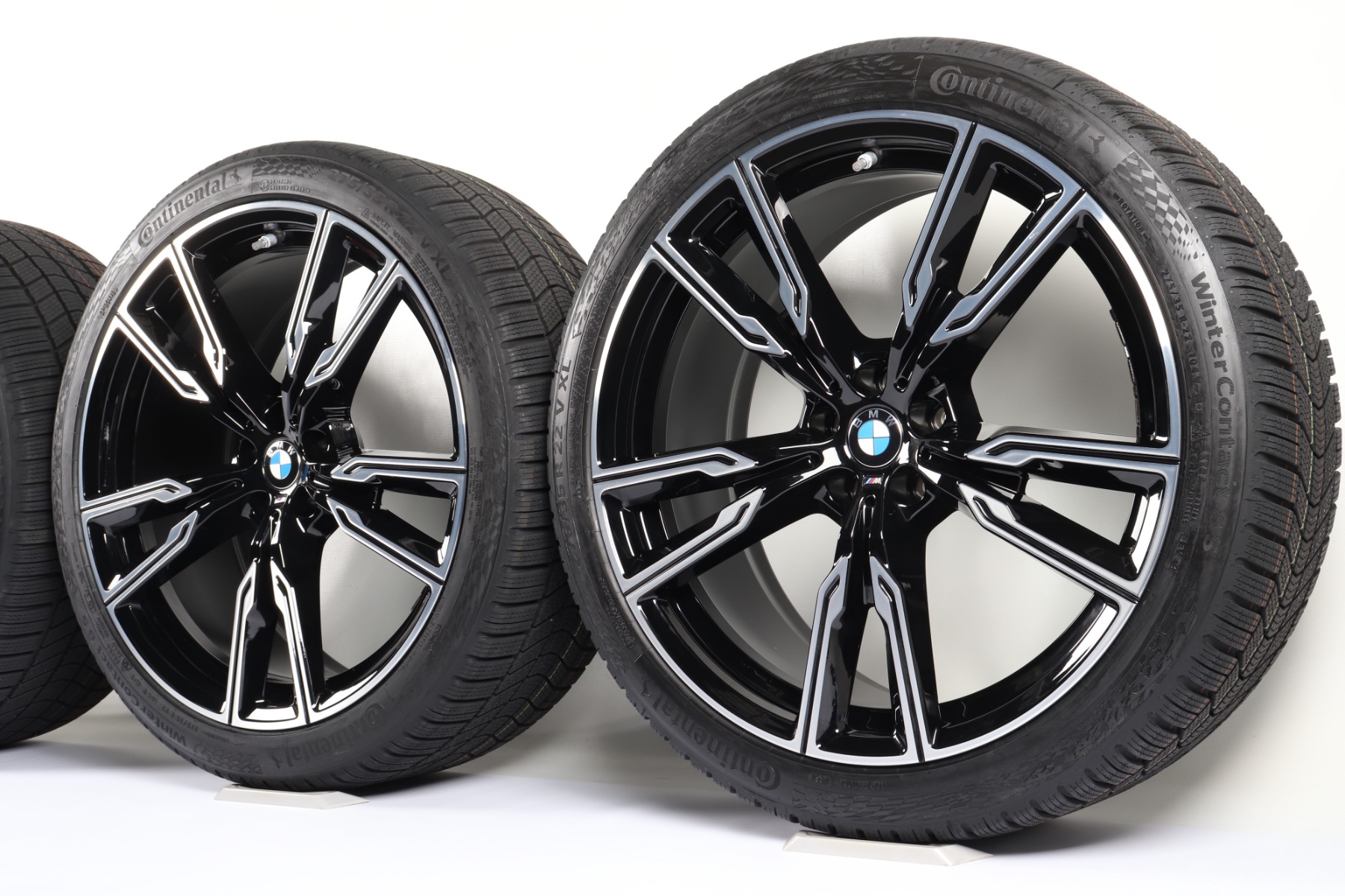 BMW Winterkompletträder X5 G05 X6 G06 22 Zoll Styling 747 M Doppelspeiche Goodyear Ultragrip Performance 3