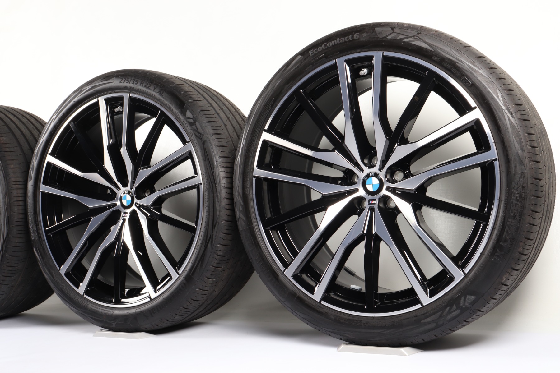 BMW Sommerkompletträder X5 G05 X6 G06 22 Zoll Styling 742 M Doppelspeiche Continental Eco Contact 6