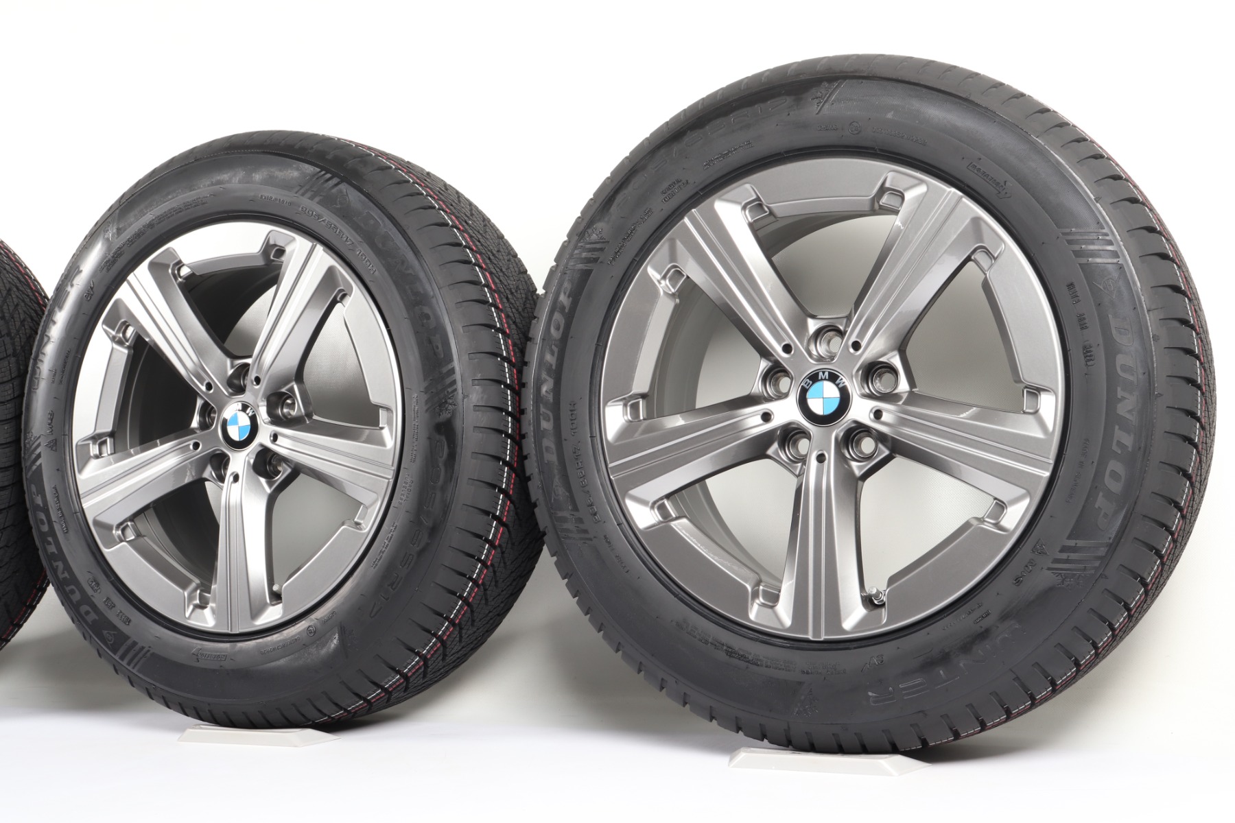 BMW Winterkompletträder X1 U11 X2 U10 17 Zoll Styling 875 Sternspeiche Vredestein Wintrac Pro