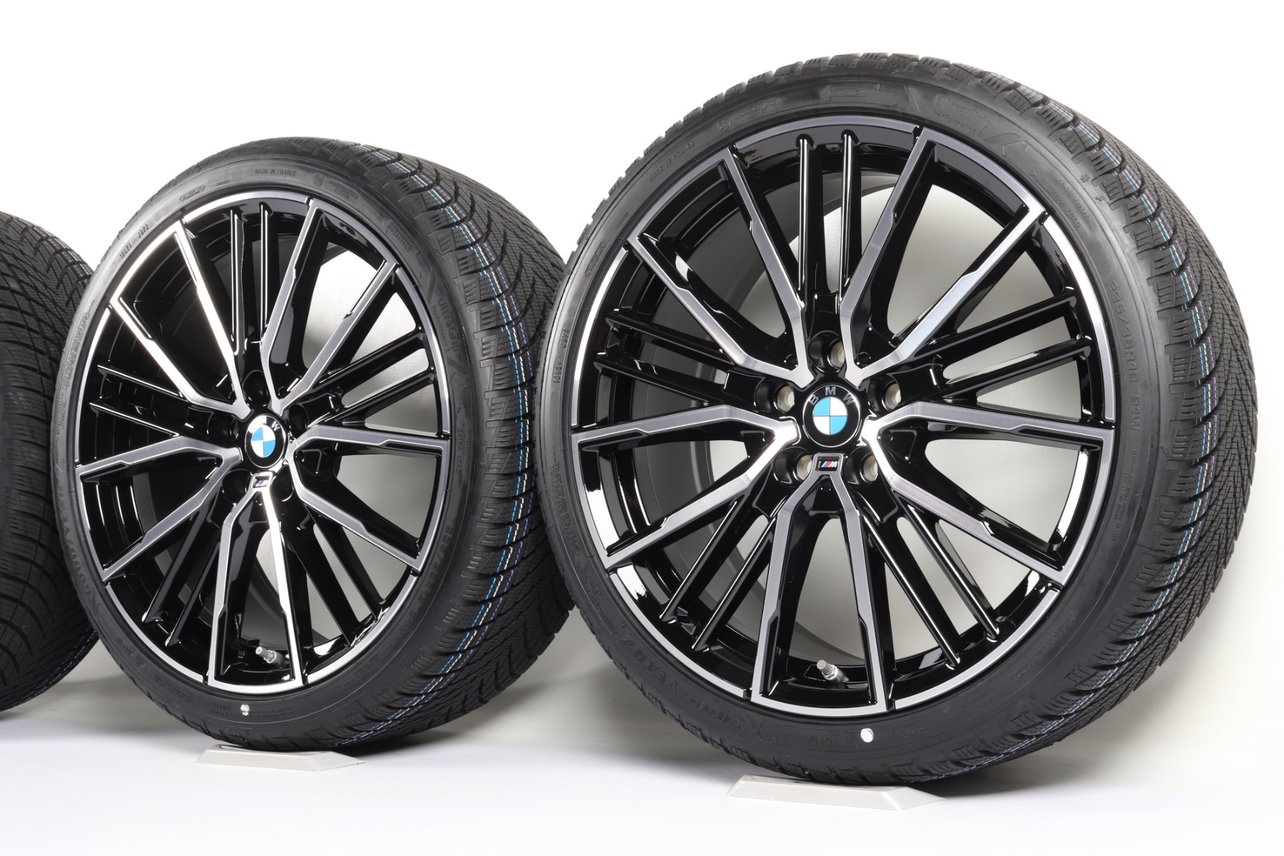 BMW Winter Wheels 1 Series F40 2 Series F44 19 Inch Styling 552 M double spoke