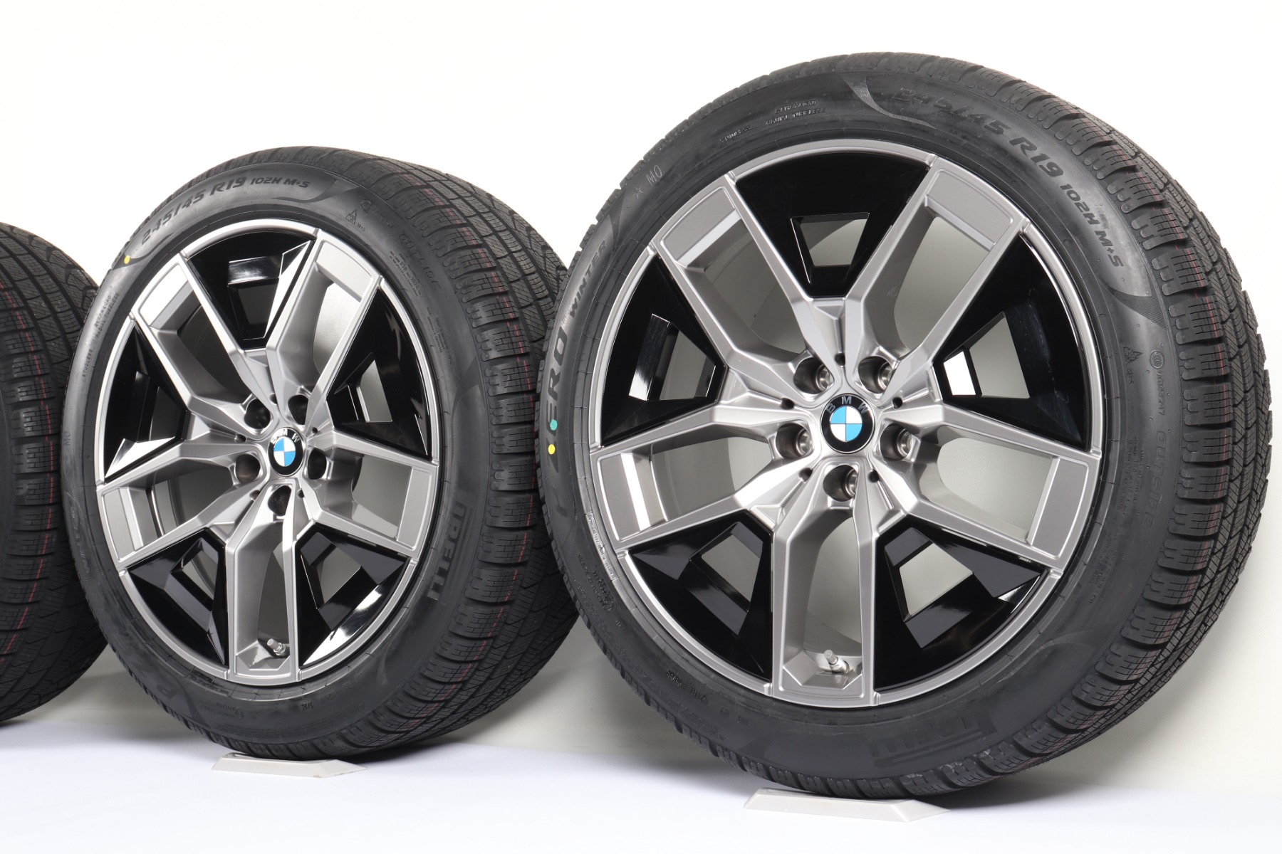 BMW Winterkompletträder 5er G60 G61 i5 G60 19 Zoll Styling 934 Aerodynamik Pirelli P Zero Winter