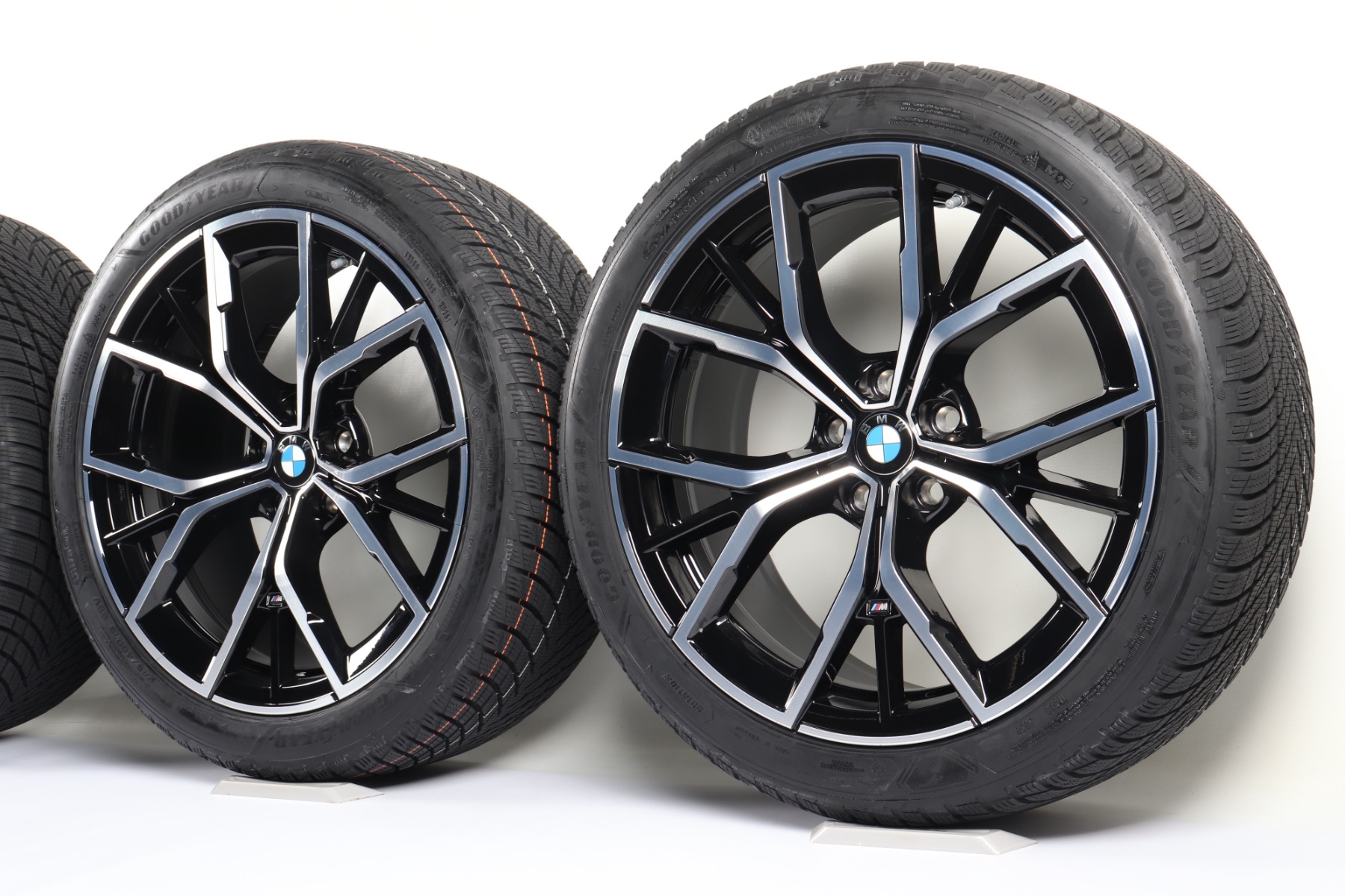 BMW Winter Wheels 5 Series G30 G31 19 Inch Styling 845 M Y-spoke