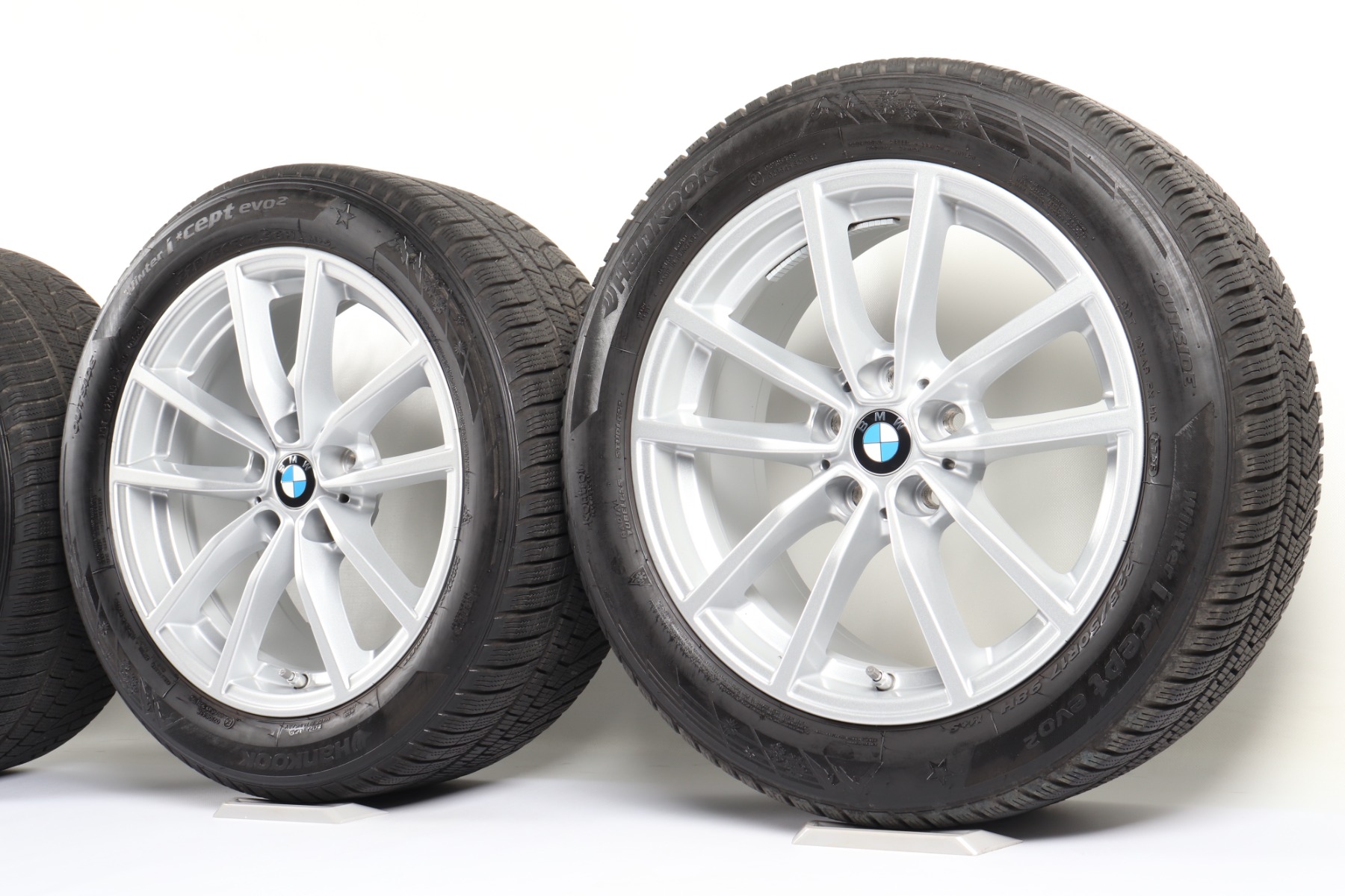 BMW Winterkompletträder 3er G20 G21 2er G42 4er G22 G23 17 Zoll Styling 778 V-Speiche Hankook Winter i*cept evo2