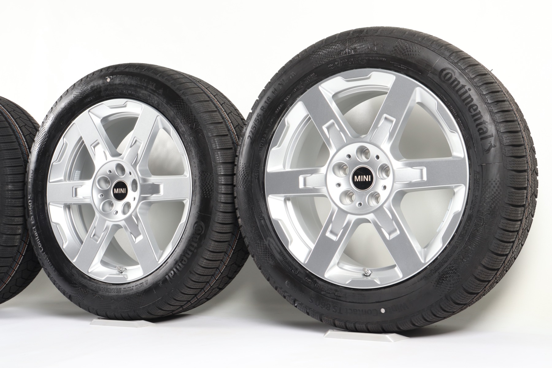 MINI Winterkompletträder U25 Countryman 18 Zoll Styling Asteroid Spoke 944 Continental WinterContact TS 860 S