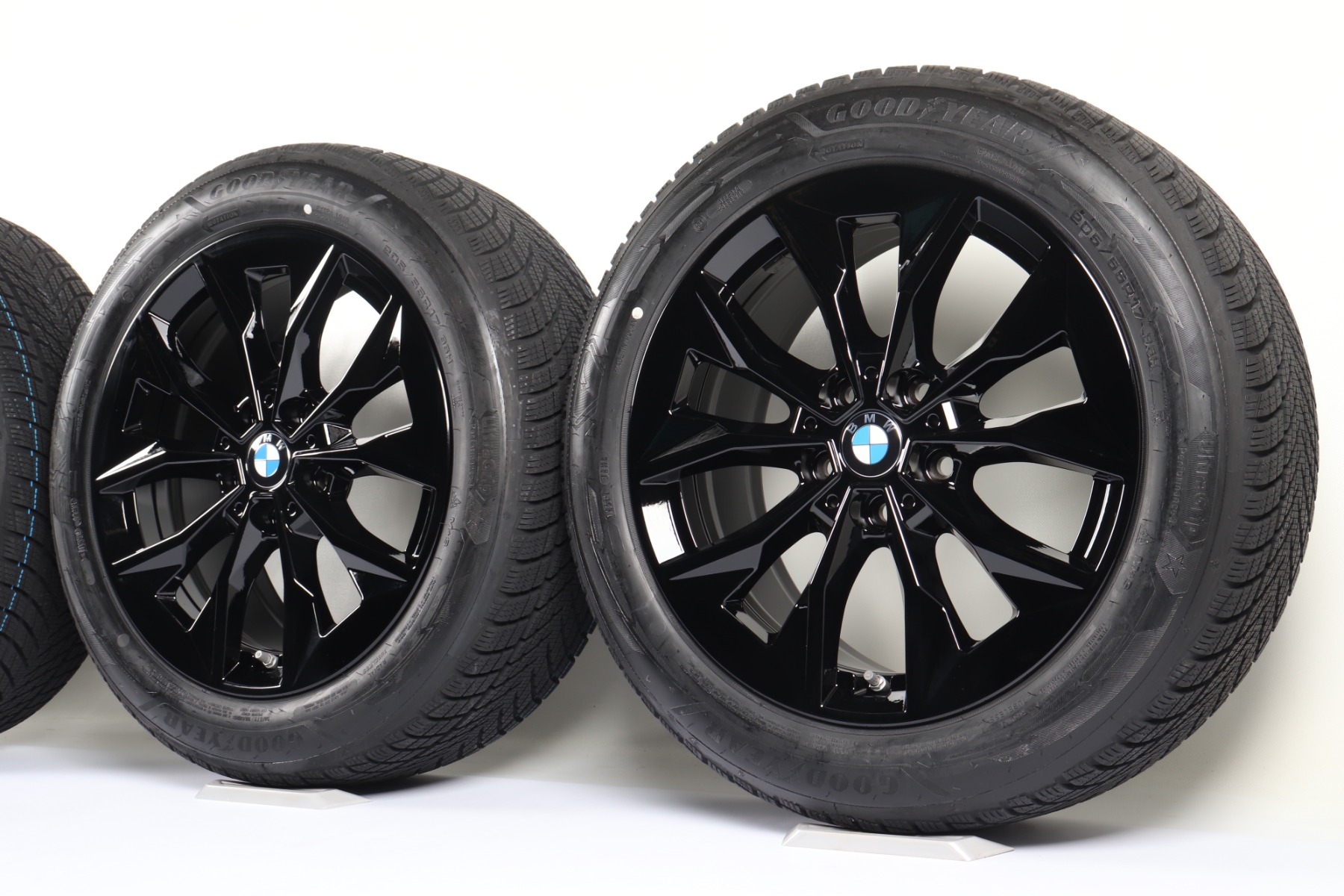 BMW Sommerkompletträder 2er F74 1er F70 17 Zoll Styling 971 Y-Speiche Goodyear Eagle F1 Asymmetric 6