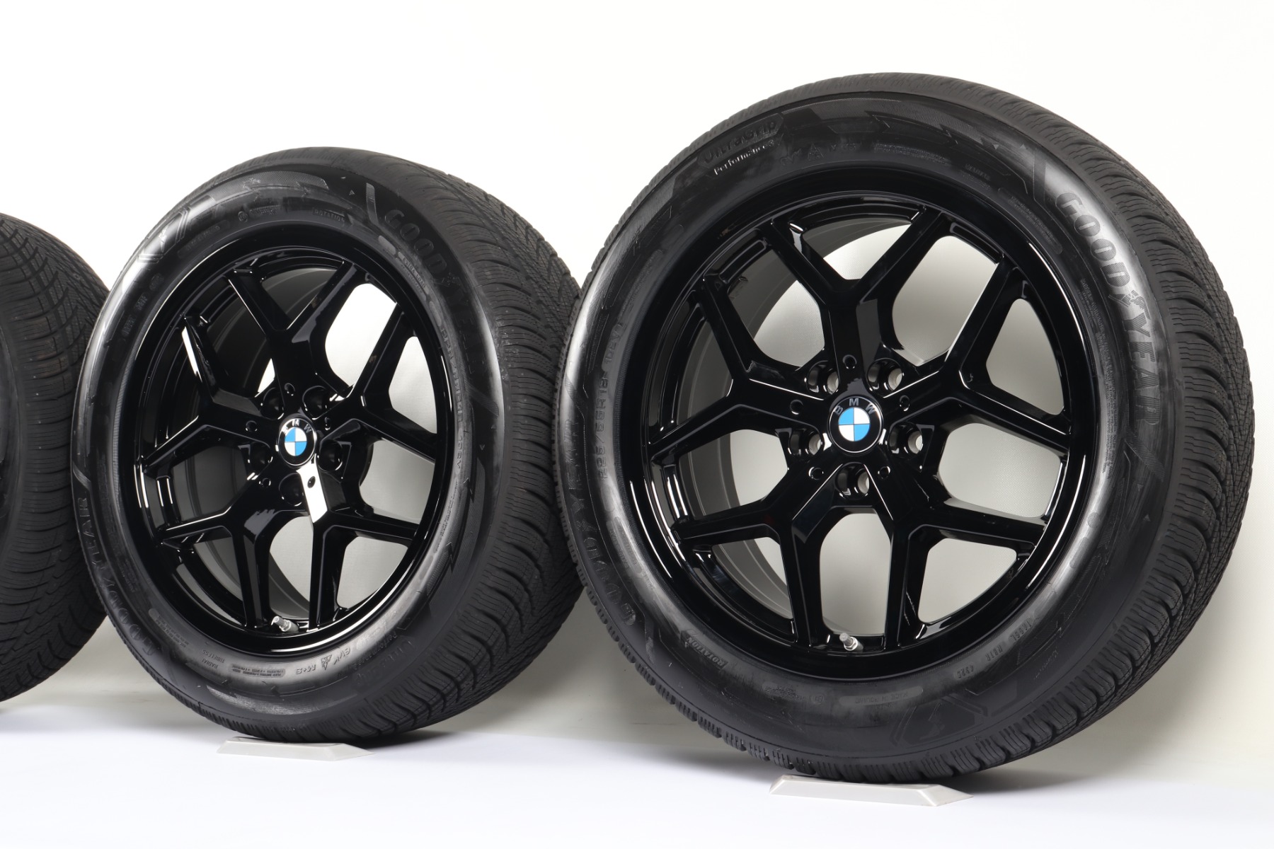 BMW Summer Wheels 5 Series G60 G61 18 Inch Styling 932 Y-spoke