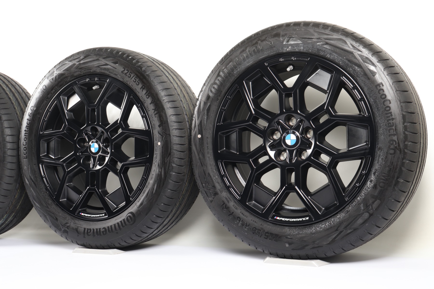 BMW Summer Wheels X1 U11 iX1 U11 X2 U10 18 Inch Styling 880 M Performance star spoke