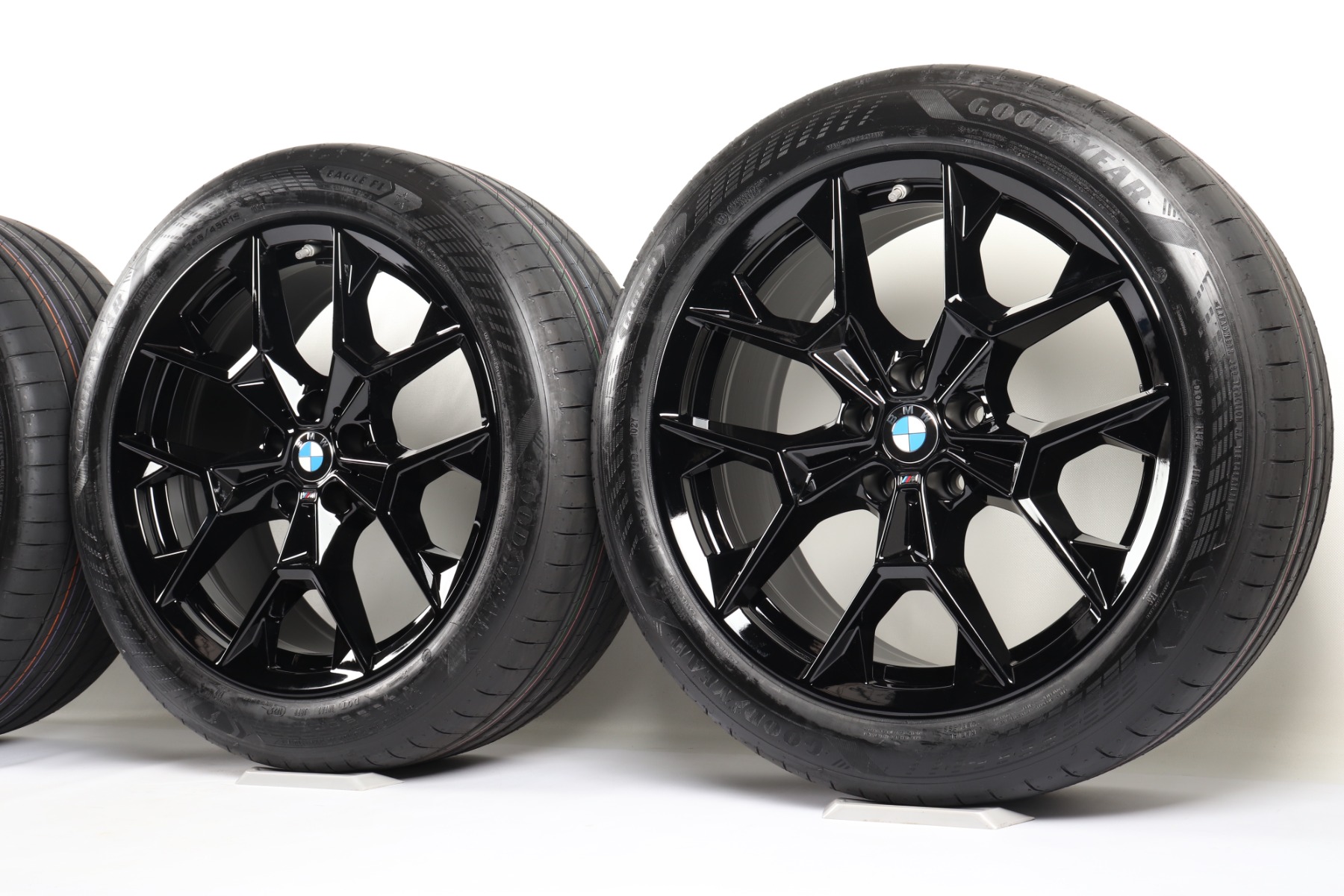 BMW Winter Wheels 5 Series G60 G61 i5 G60 G61 19 Inch Styling 942 M Y-spoke
