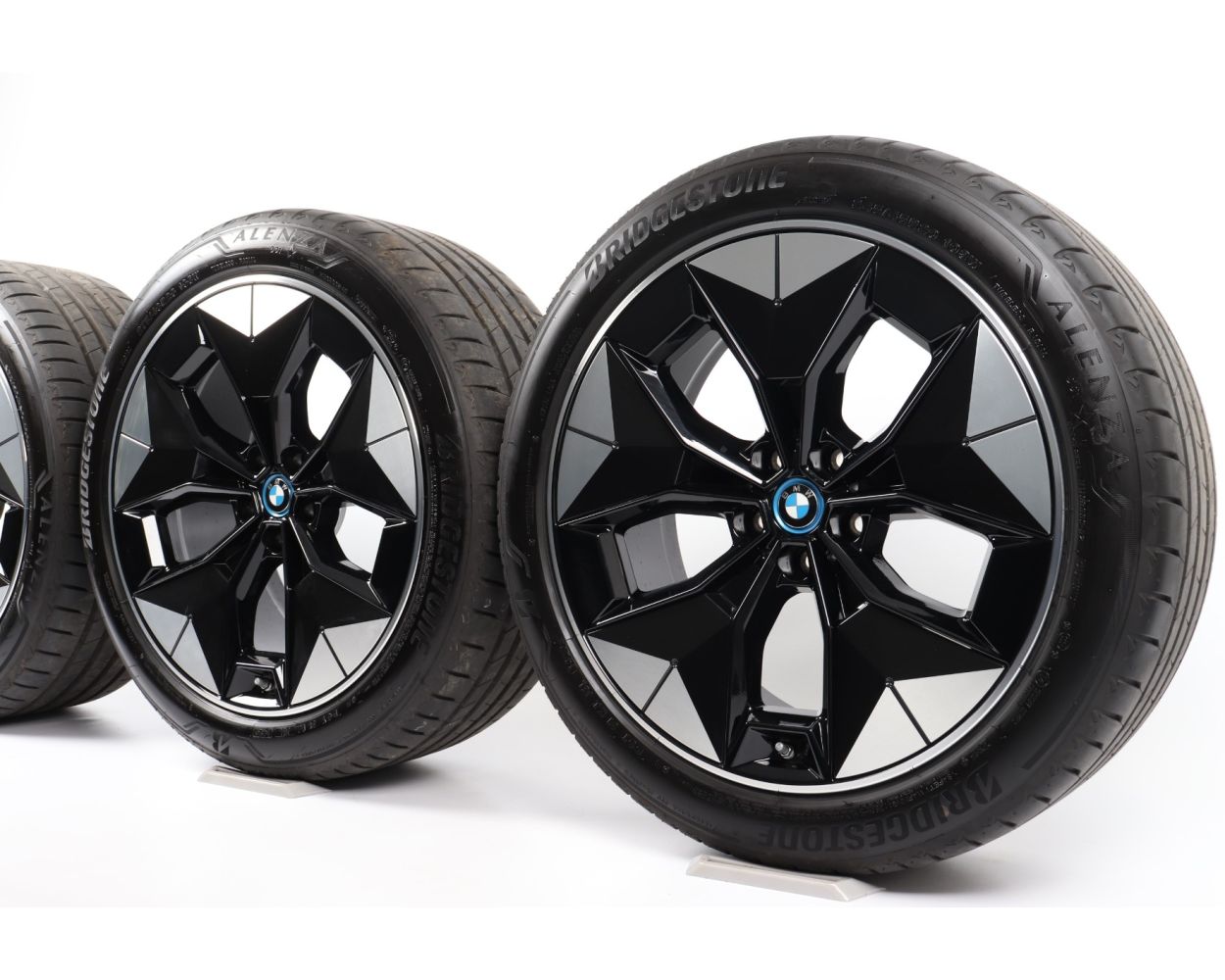 BMW Sommerkompletträder iX3 G08 20 Zoll Styling 843 Aerodynamik Bridgestone Alenza 001