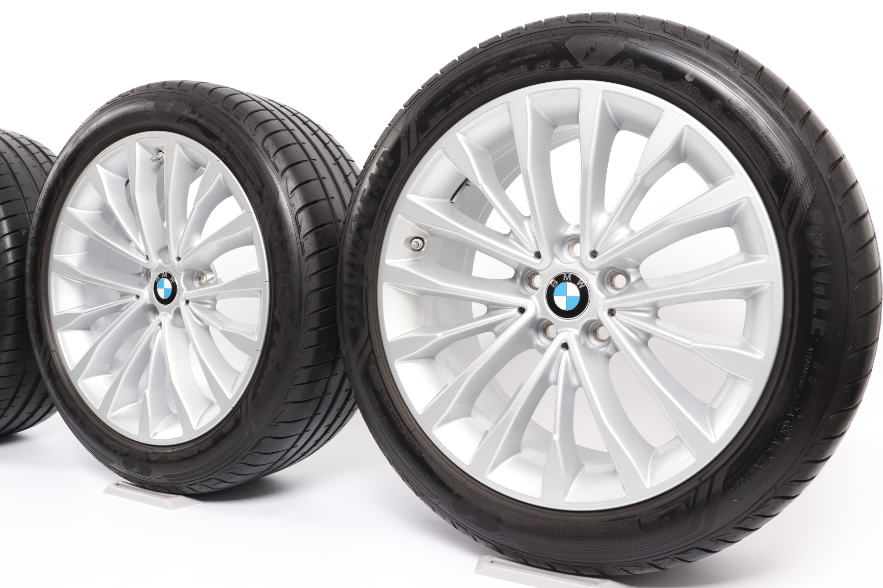 BMW Sommerkompletträder 5er G30 G31 18 Zoll Styling 632 W-Speiche Goodyear Eagle F1 Asymmetric 3