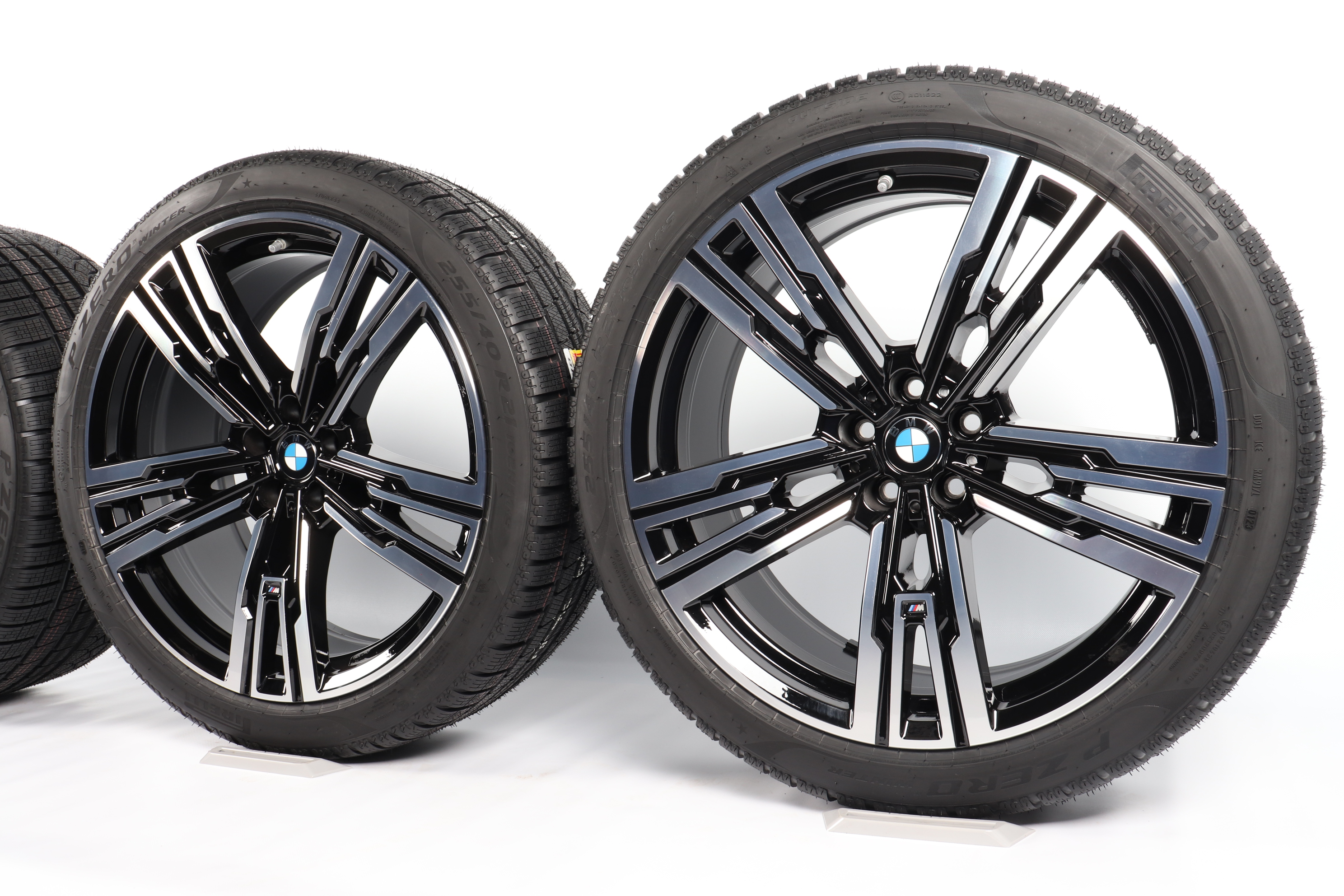 BMW Winter Wheels 7 Series G70 i7 G70 X3 G45 21 Inch Styling 908 M double spoke