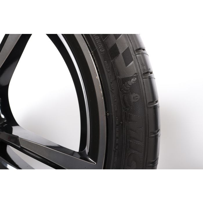 Original BMW M3 F80 M4 F82 F83 19 Zoll Sommerradsatz 437 M 