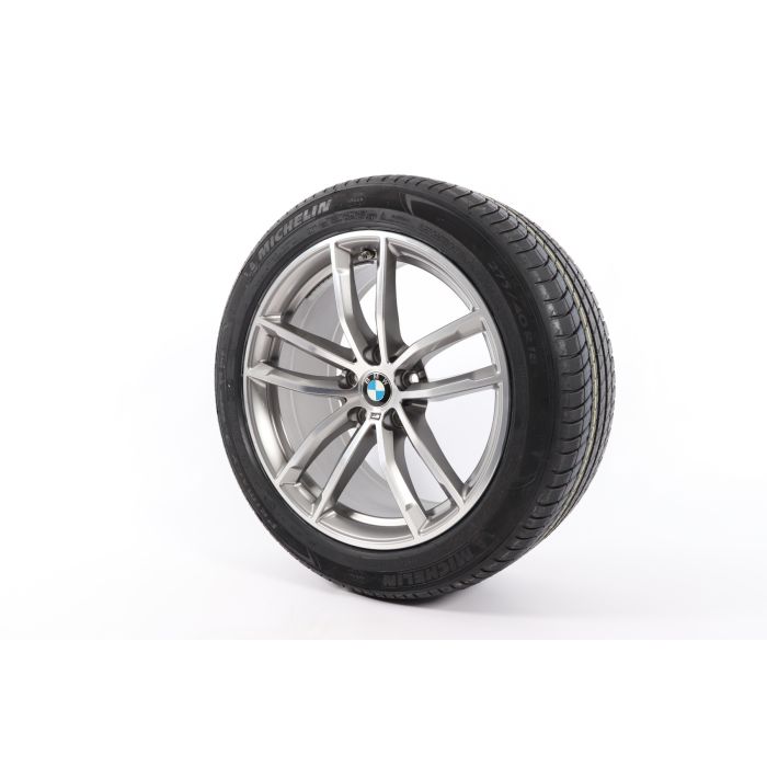 BMW Winterkompletträder 5er G30 G31 18 Zoll Styling 662 M Doppels