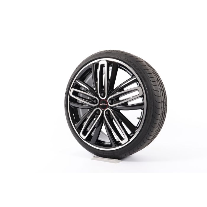 MINI Sommerkompletträder F54 Clubman 19 Zoll Styling JCW Radial S 