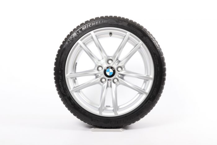 BMW Winterkompletträder M2 F87 18 Zoll 640 M Doppelspeiche RDC silber