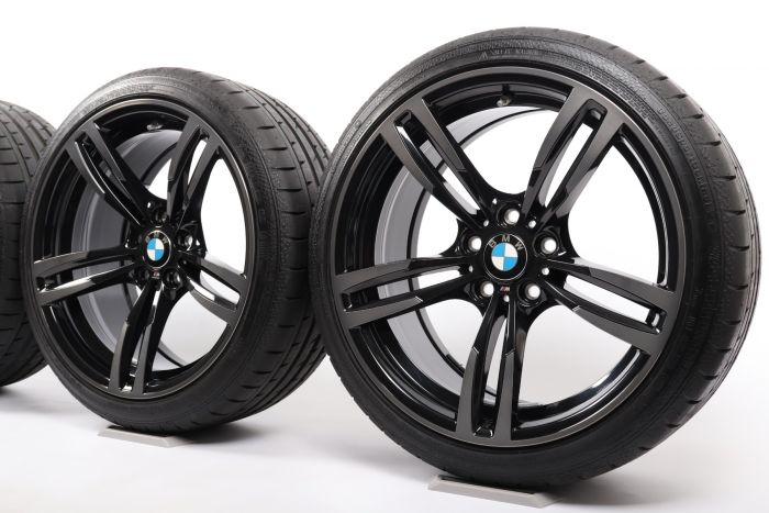 BMW Velgen met Zomerbanden M2 F87 19 Inch Styling 437 M Dubbelspaak main product photo