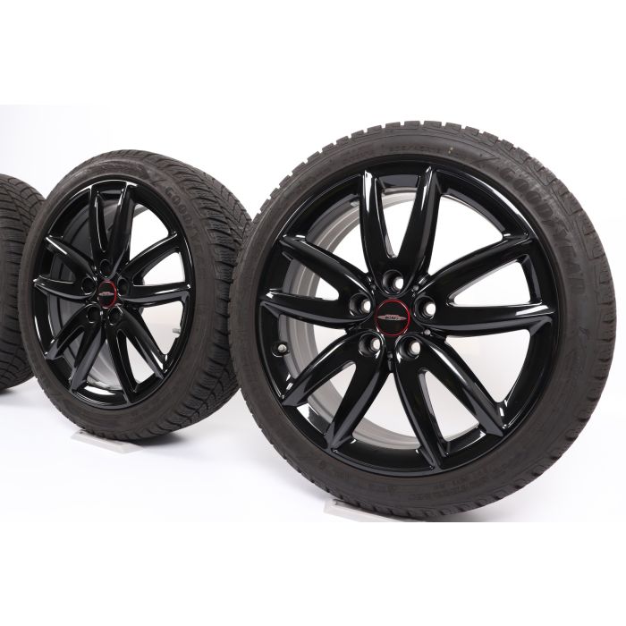 MINI Velgen met Winterbanden F54 Clubman 18 Inch Styling JCW Grip Spoke 815 main product photo