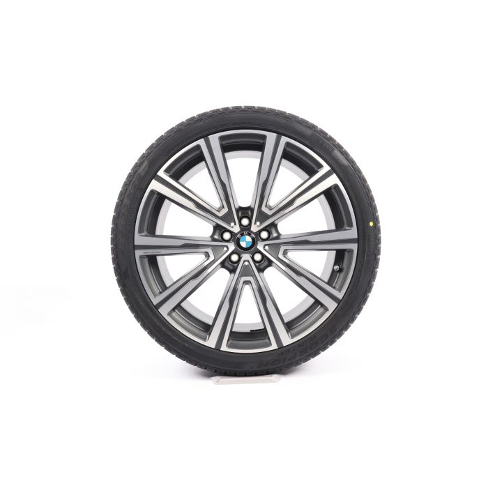 BMW Winterkompletträder X5 G05 X6 G06 22 Zoll Styling 746i V-Spei
