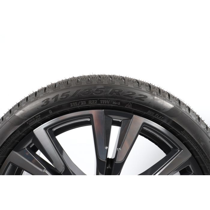 BMW Winterkompletträder X7 G07 22 Zoll Styling 756 Y-Speiche
