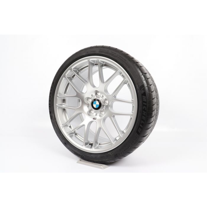 BMW Sommerkompletträder M3 E46 19 Zoll 163 M Kreuzspeiche silber