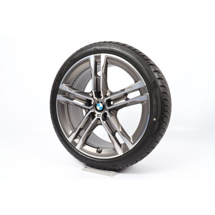 BMW Winterkompletträder 1er F40 2er F44 18 Zoll Styling 556 M Dop