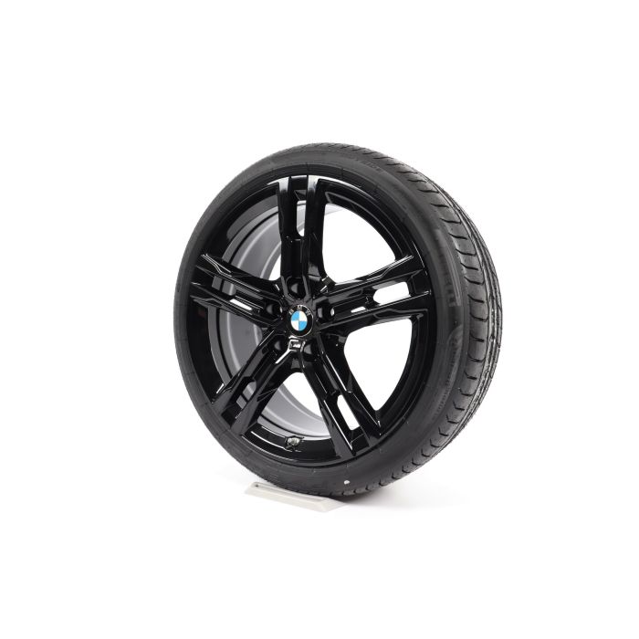 BMW Sommerkomplettrader 1er F40 2er F44 18 Zoll Styling 556 M Dop