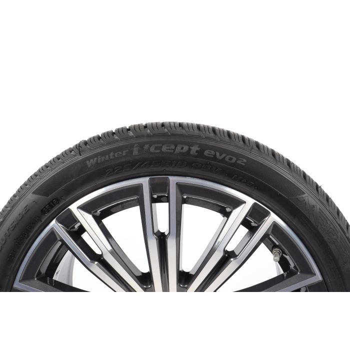 BMW Winterkompletträder 3er G20 G21 18 Zoll Styling 790 M  