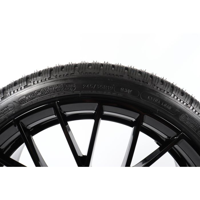 BMW Winterkompletträder M2 F87 19 Zoll M 788 Y-Speiche RDC schwarz