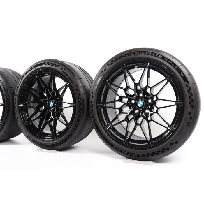 BMW Velgen met Zomerbanden M2 G87 M3 G80 M4 G82 G83 19 Inch Styling 826 M Doppelspeiche main product photo