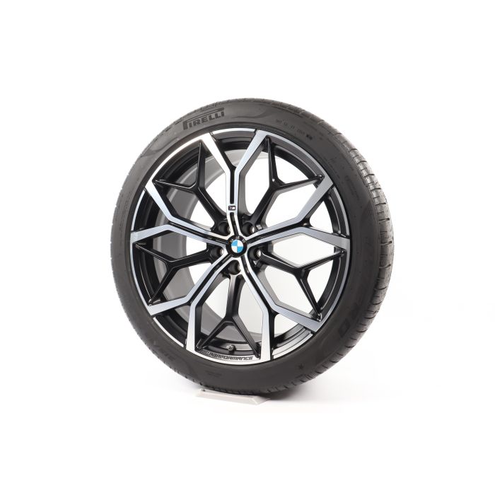 BMW Sommerkompletträder X7 G07 22 Zoll Styling 785 M Y-Speiche
