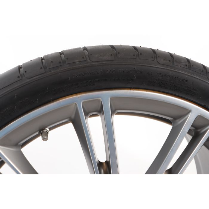BMW Sommerkompletträder 5er G30 G31 20 Zoll Styling 759i V-Speich