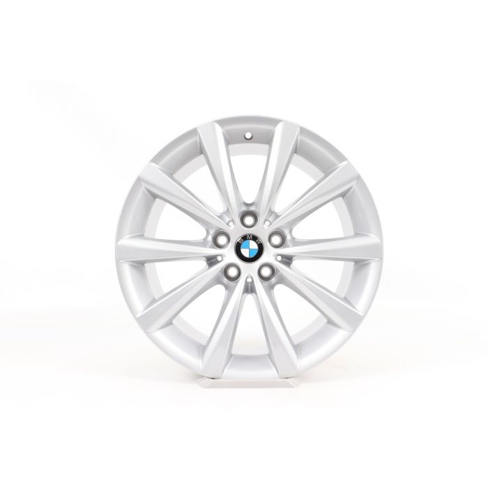 1x Rear axle BMW Alloy Rim 8 Series G14 G15 G16 18 Inch Styling 642 V-Speiche main product photo