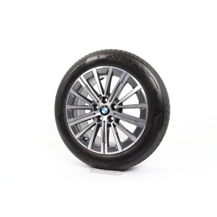BMW Winterkompletträder 2er U06 17 Zoll Styling 833 V-Speiche