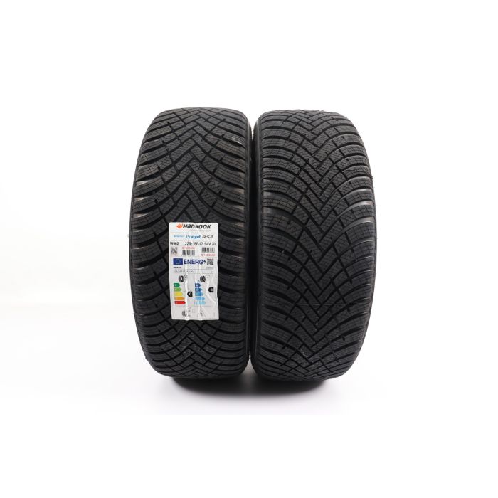 BMW Winterkomplettrader 1er F40 2er F44 17 Zoll Styling 550 M Dop