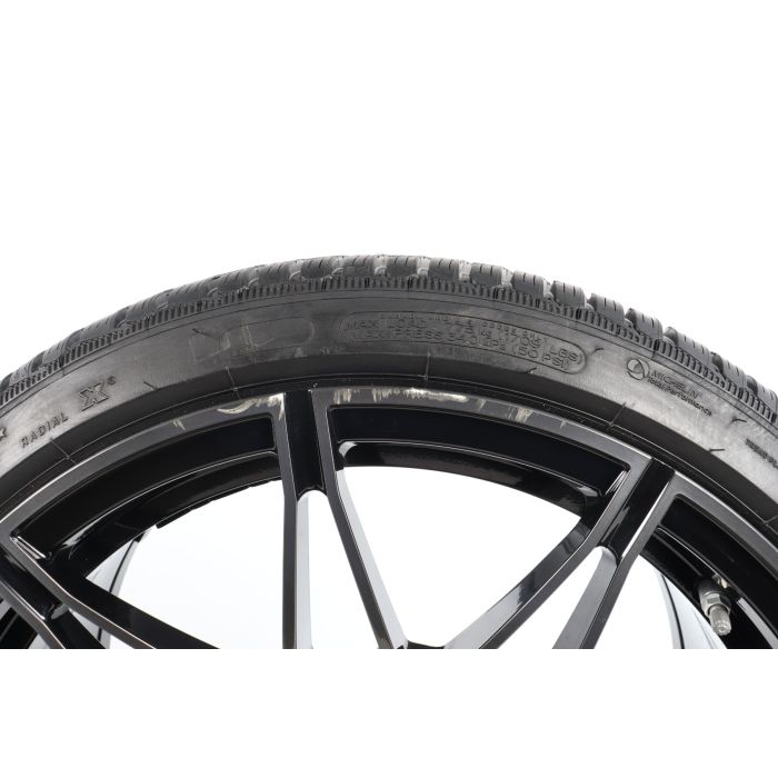BMW Winterkompletträder M2 G87 M3 G80 G81 M4 G82 G83 19 Zoll Styl