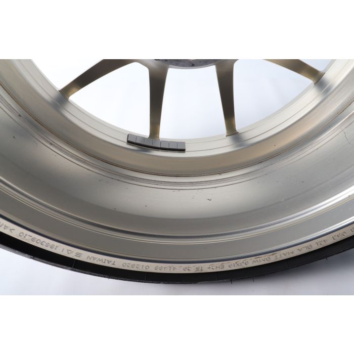 BMW Sommerkompletträder M2 F87 19 Zoll Styling 763 M Y-Speiche 