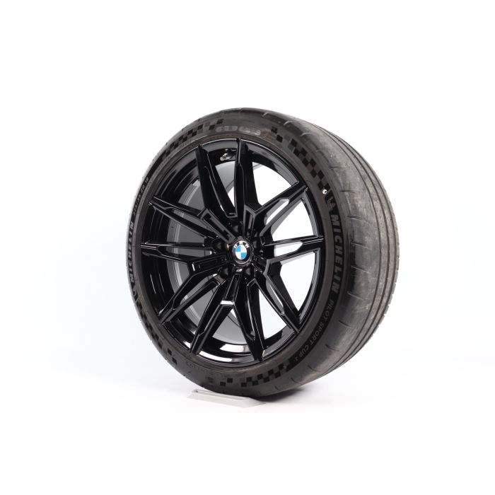 BMW Sommerkompletträder M2 G87 19 Zoll 20 Zoll Styling 930 M Dopp