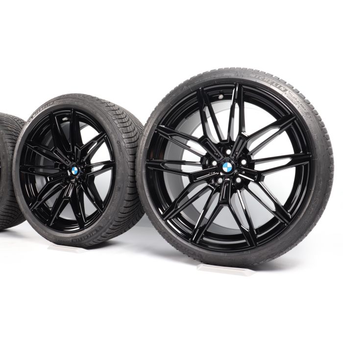 BMW Velgen met Winterbanden M2 G87 19 Inch 20 Inch Styling 930 M Doppelspeiche main product photo