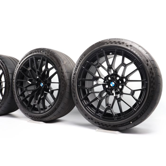 BMW Velgen met Zomerbanden M2 G87 M3 G80 M4 G82 G83 19 Inch 20 Inch Styling 827 M Doppelspeiche main product photo