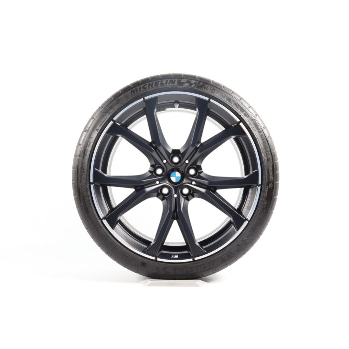 BMW Winterkompletträder Z4 G29 19 Zoll Styling 772 M V-Speiche