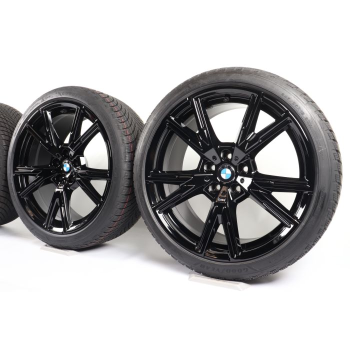 BMW Velgen met Winterbanden 2 Serie G42 19 Inch Styling 893 M Doppelspeiche main product photo