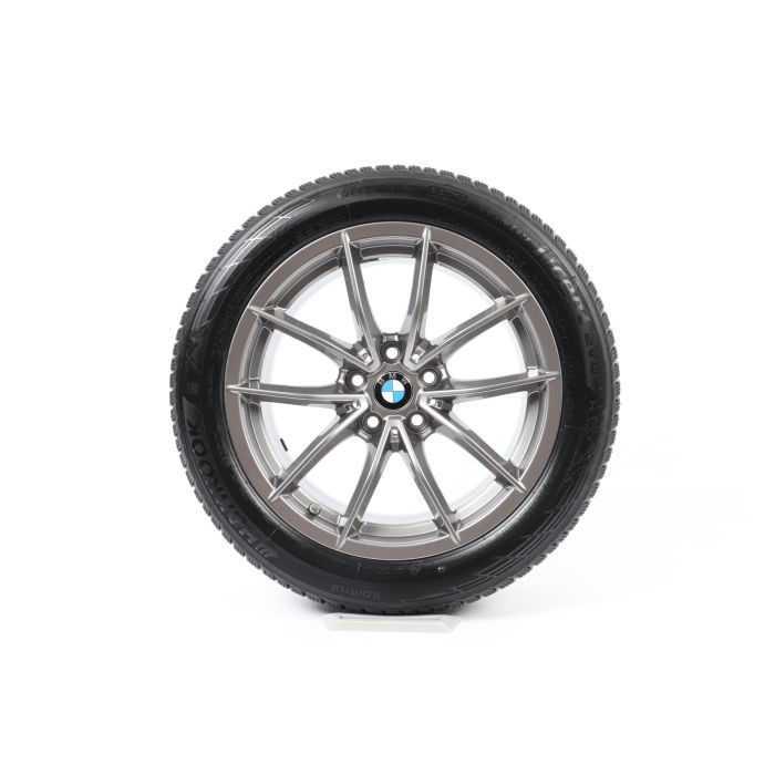 BMW Winterkompletträder Z4 G29 17 Zoll Styling 768 V-Speiche