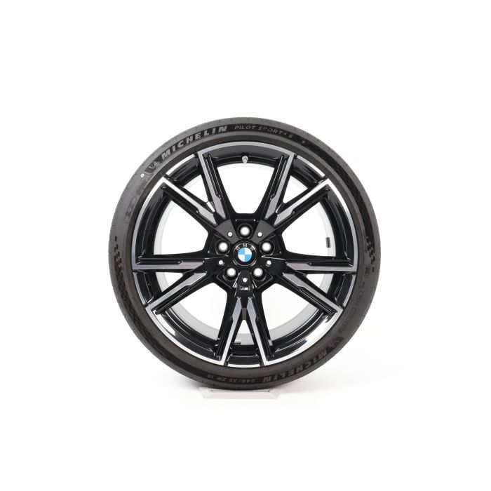BMW Sommerkompletträder 2er G42 19 Zoll Styling 893 M Doppelspeiche