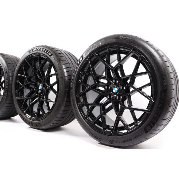 BMW Sommerkompletträder M8 F91 F92 20 Zoll Styling 813 M Sternspeiche