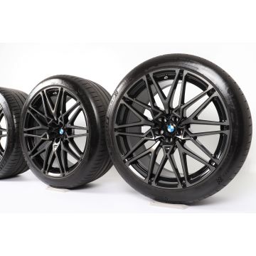 BMW Velgen met Winterbanden X5M F95 X6M F96 21 Inch 22 Inch Styling 818 M Sternspeiche
