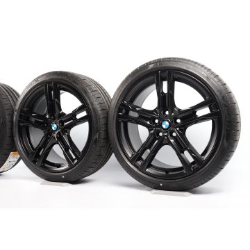 BMW Velgen met Zomerbanden 2 Serie F74 1 Serie F70 18 Inch Styling 556 M Doppelspeiche