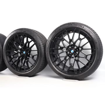 BMW Velgen met Winterbanden M2 G87 M3 G80 M4 G82 G83 19 Inch 20 Inch Styling 827 M Doppelspeiche