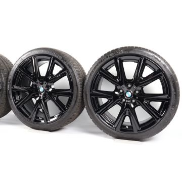 BMW Velgen met Winterbanden 1 Serie F40 2 Serie F44 19 Inch Styling 557 M V-Speiche