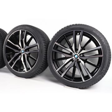 BMW Velgen met Winterbanden X5 G05 X6 G06 22 Inch Styling 742 M Doppelspeiche