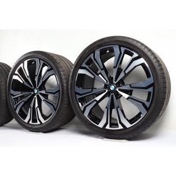 BMW Sommerkompletträder X7 G07 23 Zoll Styling 914 Individual V-Speiche